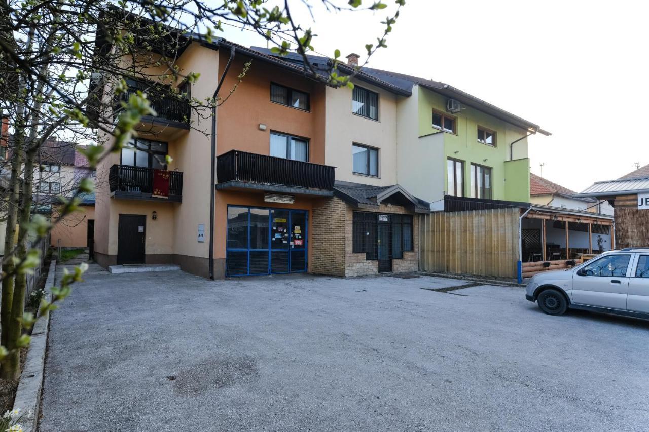 The Cosmic Gate Apartments Високо Экстерьер фото