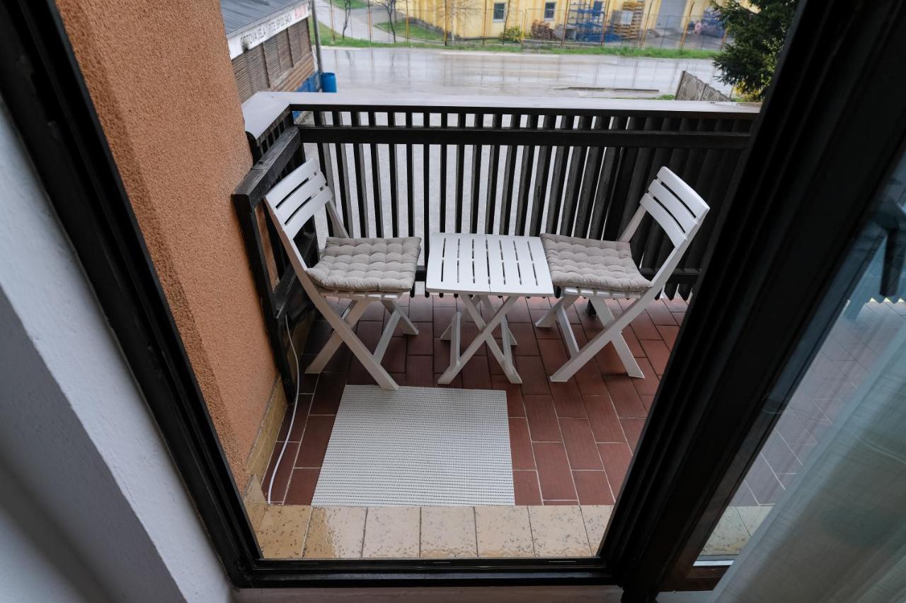 The Cosmic Gate Apartments Високо Экстерьер фото