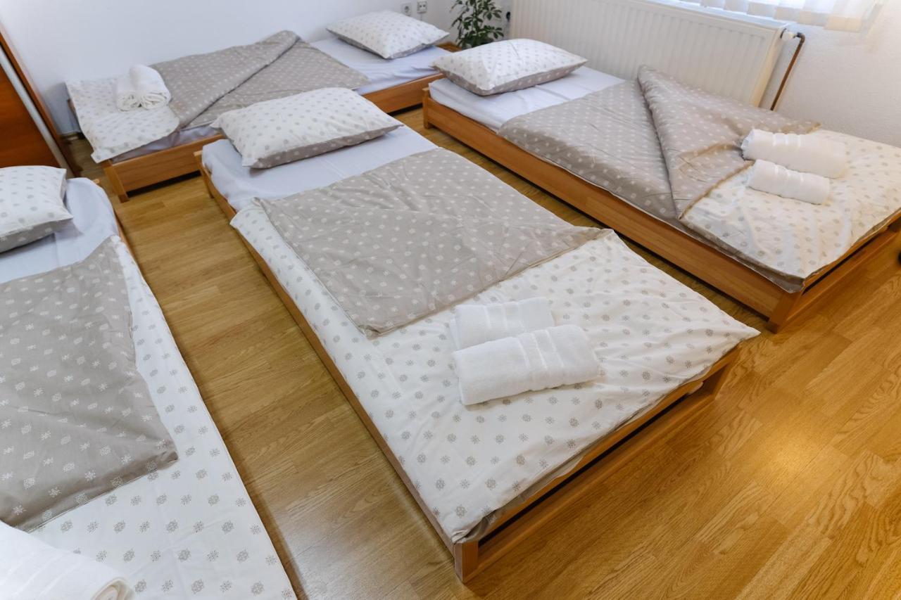 The Cosmic Gate Apartments Високо Экстерьер фото