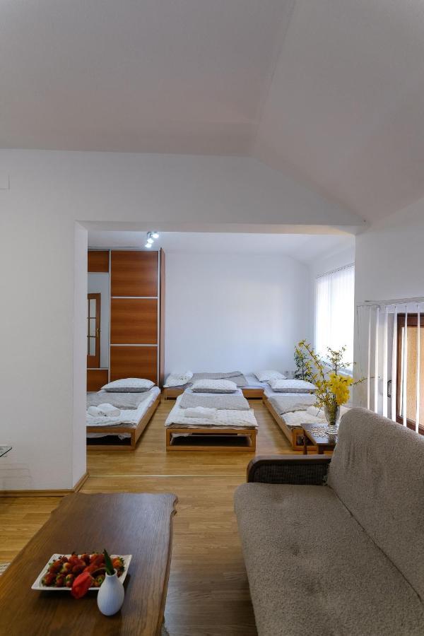The Cosmic Gate Apartments Високо Экстерьер фото