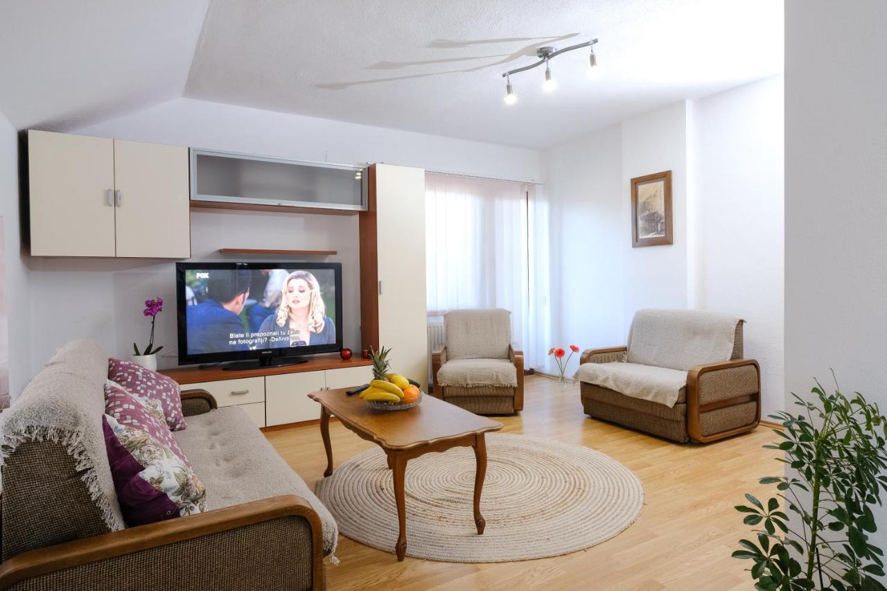 The Cosmic Gate Apartments Високо Экстерьер фото